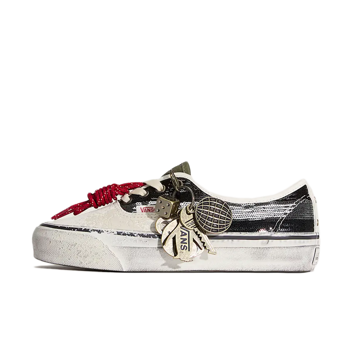 Vans Premium Authentic 'Black & White' - Charms Pack